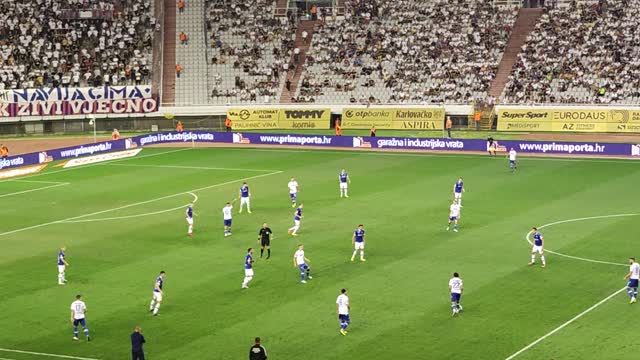 Idemo Slaven Belupo