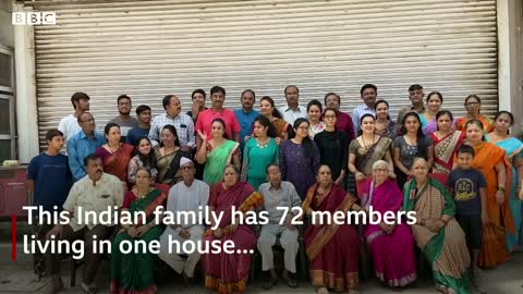 What is it like to live in a family of 72 people? - BBC News