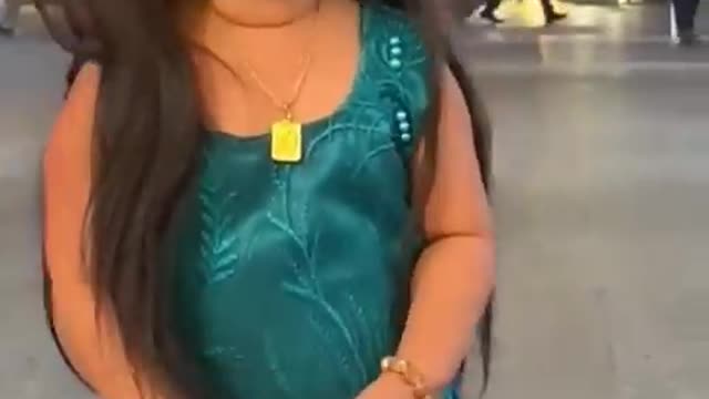 world's smallest girl