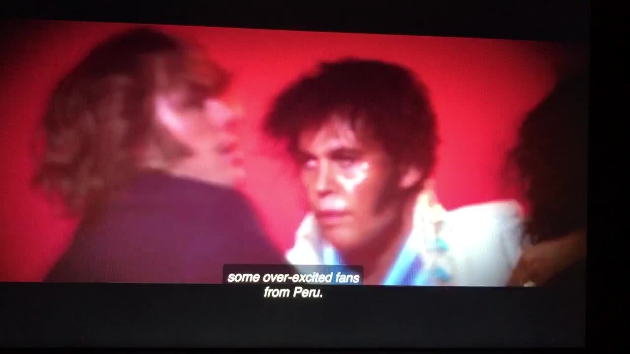 Review Elvis 2022 scene: roots