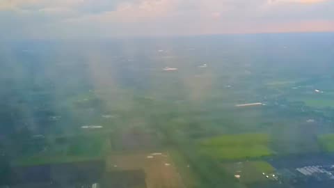 Landing in Eindhoven ✈️✈️✈️ (Chromosome Breaker - Boisterous Laughter)