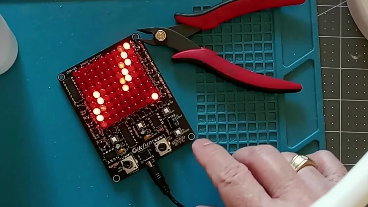 Gikfun CHA-81 LED Chaser Kit Build