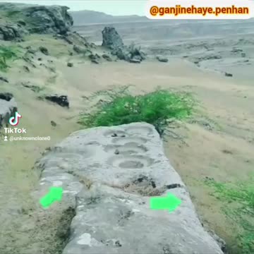 Signs in the dessert