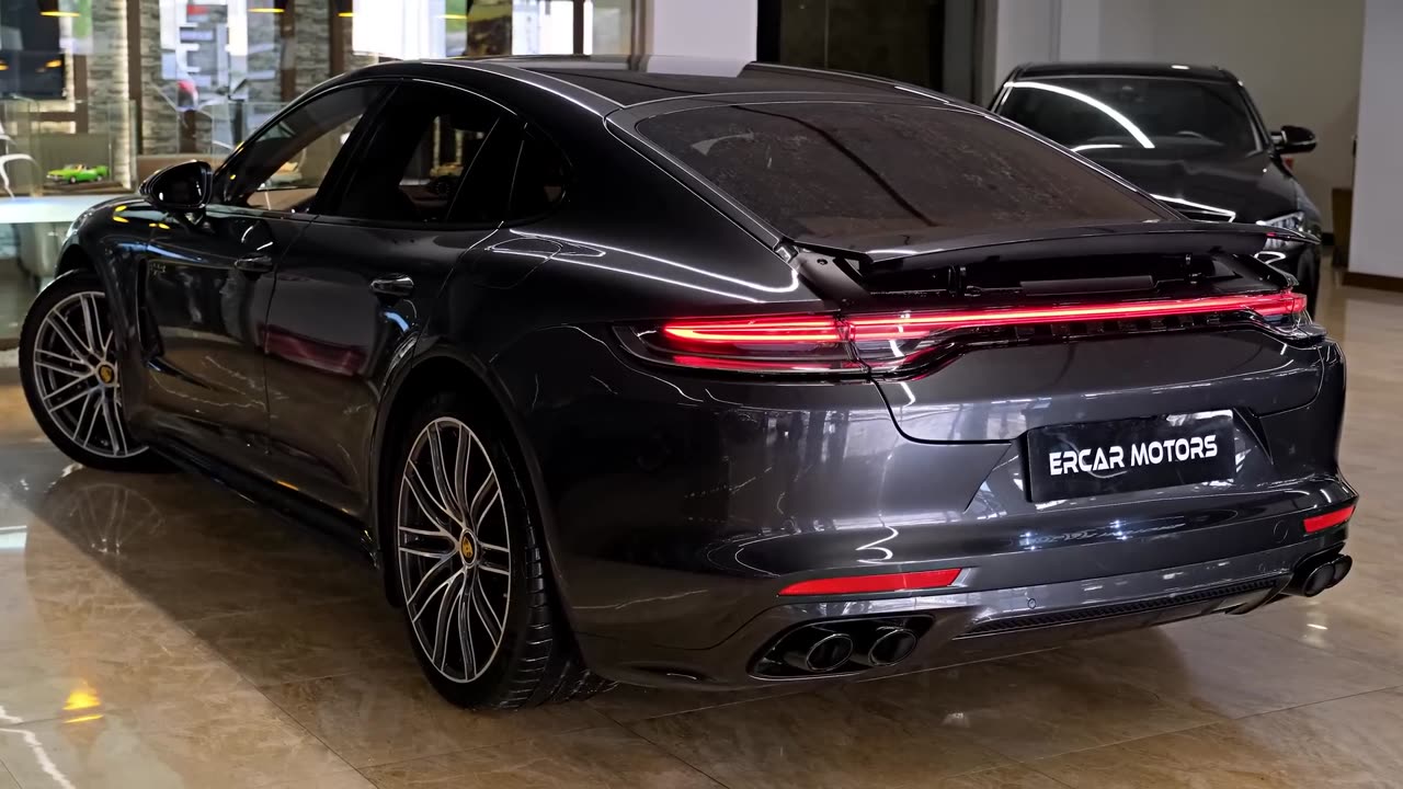 Porsche Panamera Platinum Edition (2023) - It's a Handsome Beast!