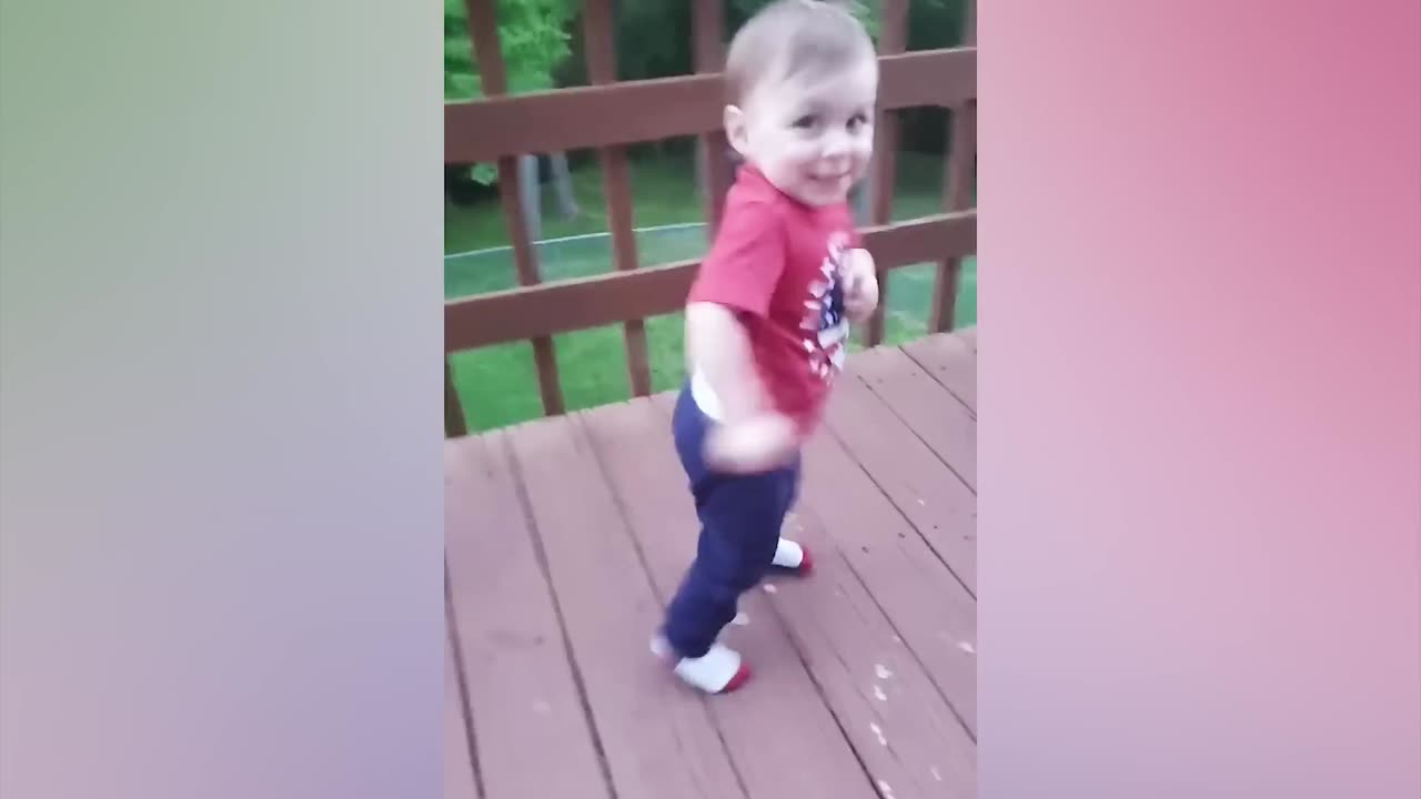 funny babies dancing