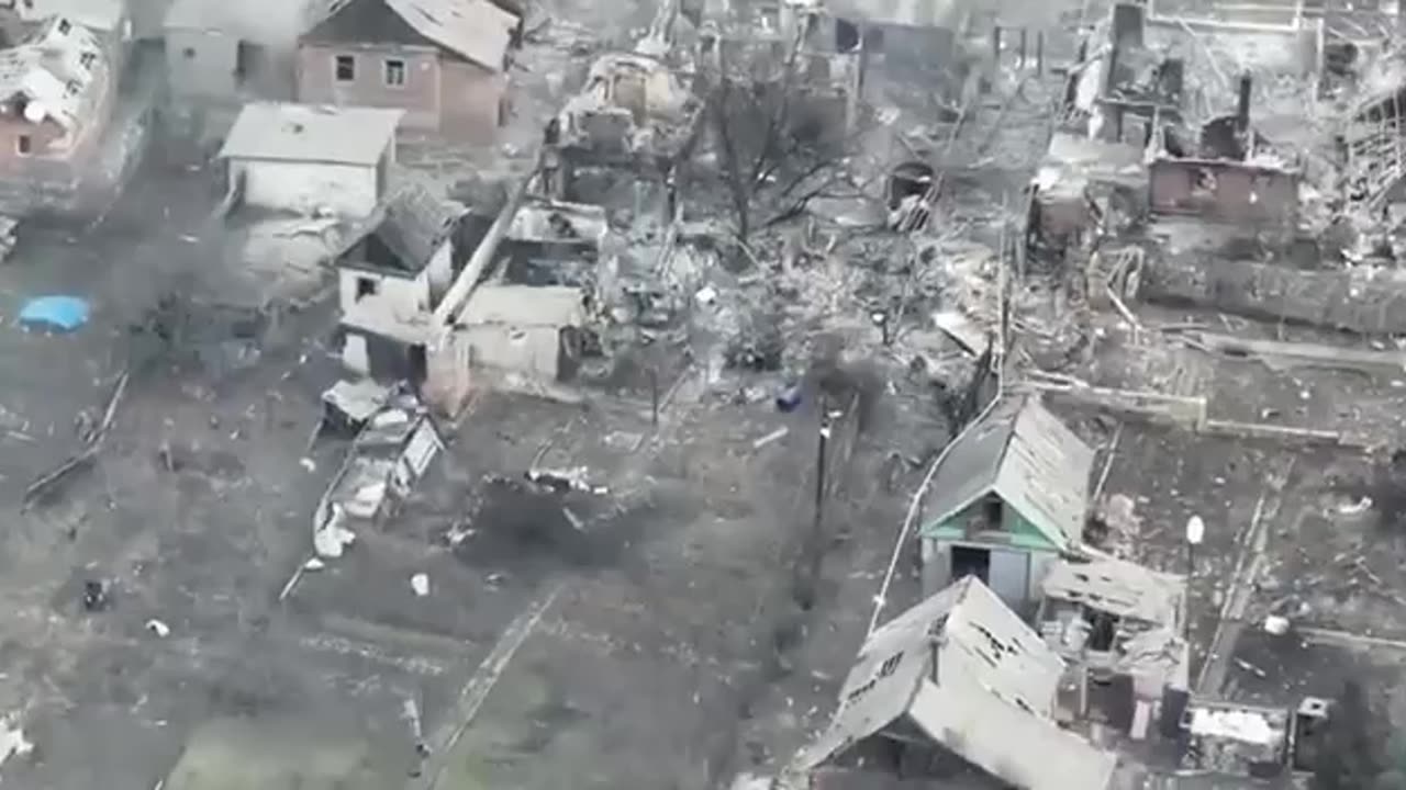 Russians Run From House to House Take Multiple Direct Hits