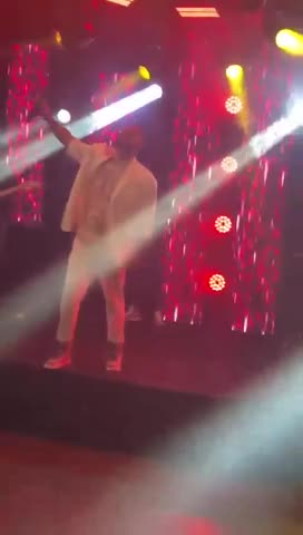 Singer Dies Suddenly