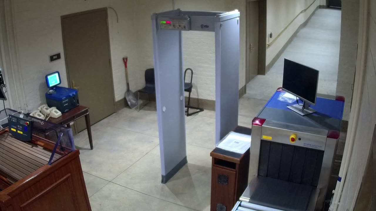 5133CHOBBAGarageScreening2_2021-01-04_23h47min47s497ms.mp4