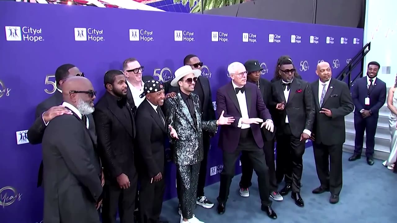 Hip hop artists honor music mogul Lyor Cohen