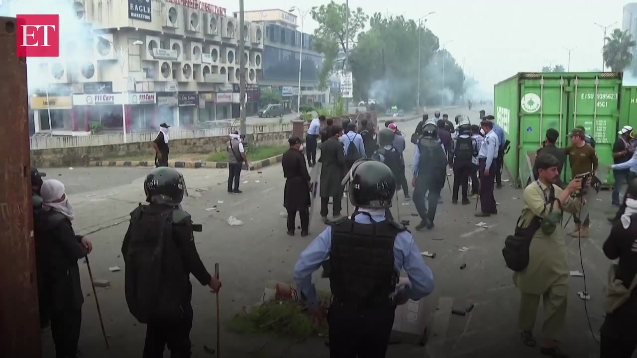 Pakistan: Imran Khan s supporters clash with police as army seals off capital, internet cut