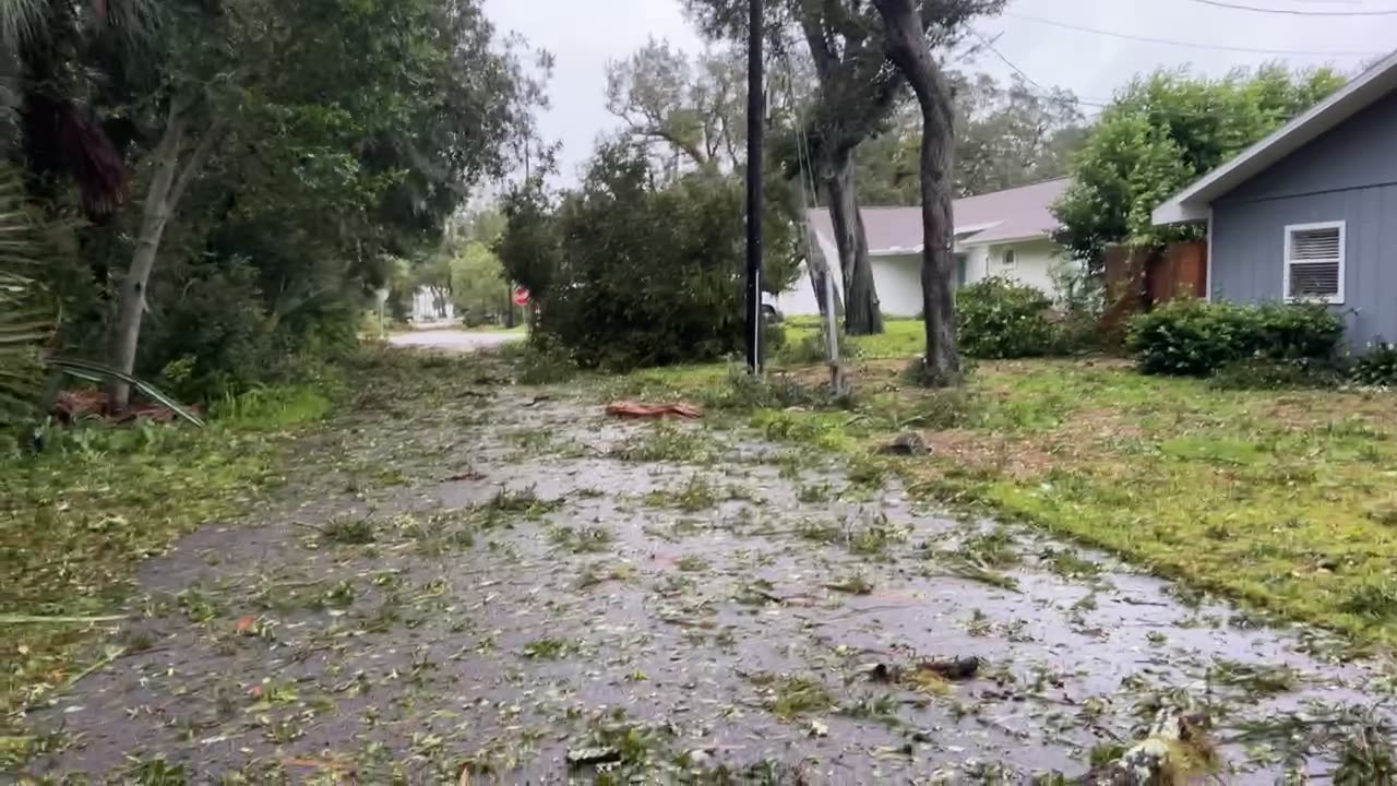 Morning after (during) hurricane Milton