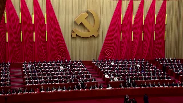 Chinese ex-President escorted out of party congress