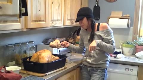 Epic Thanksgiving Turkey Prank Causes Breakdown