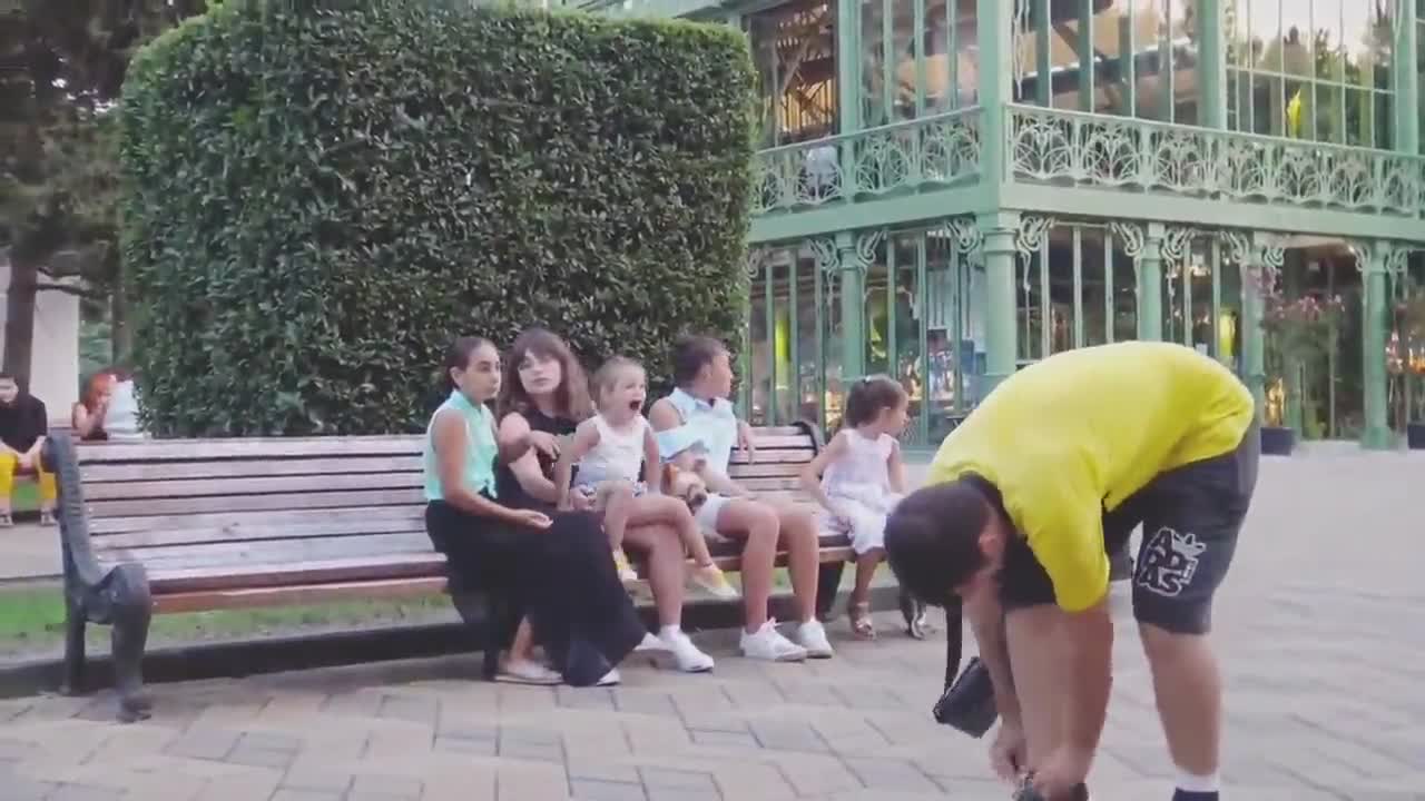 ha ha ha ha....... ...😁😁🤣🤣. fart video prank in front of people!!!!