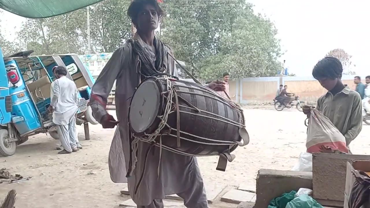 "Mastering the Dholl: An Explosive Performance"