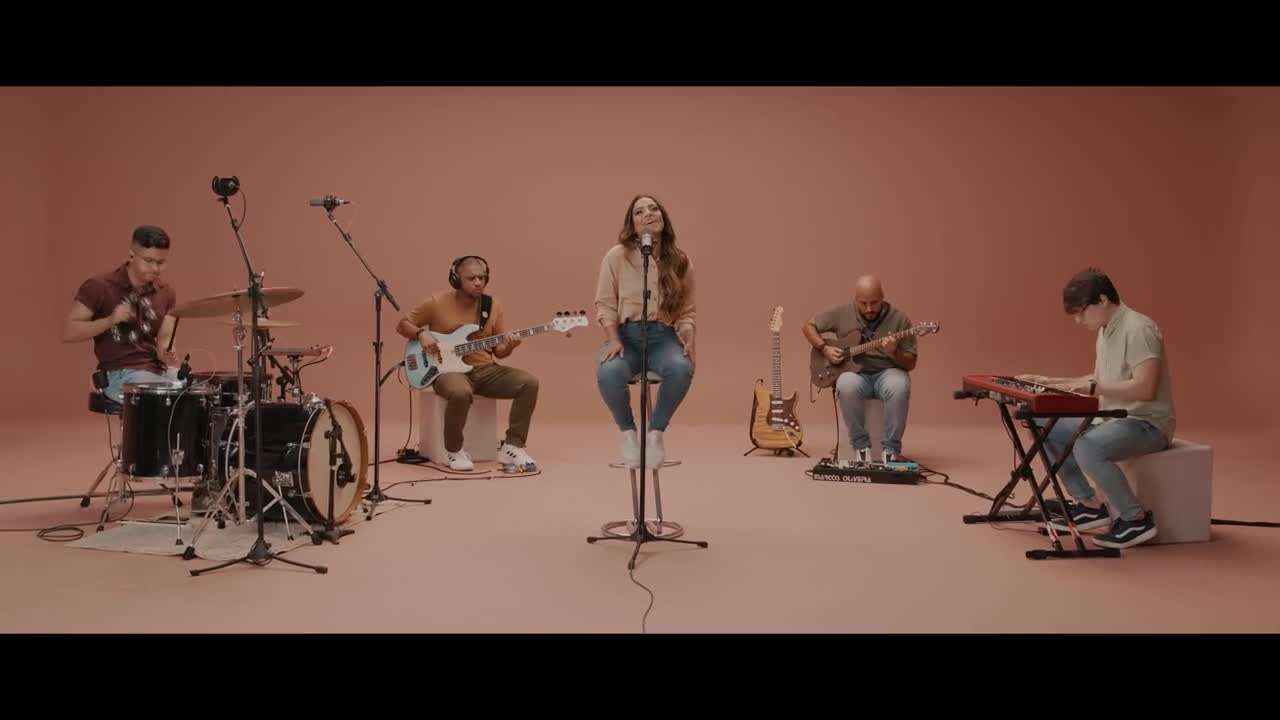 GABRIELA ROCHA - OUTRO NA FORNALHA (CLIPE OFICIAL) BÔNUS