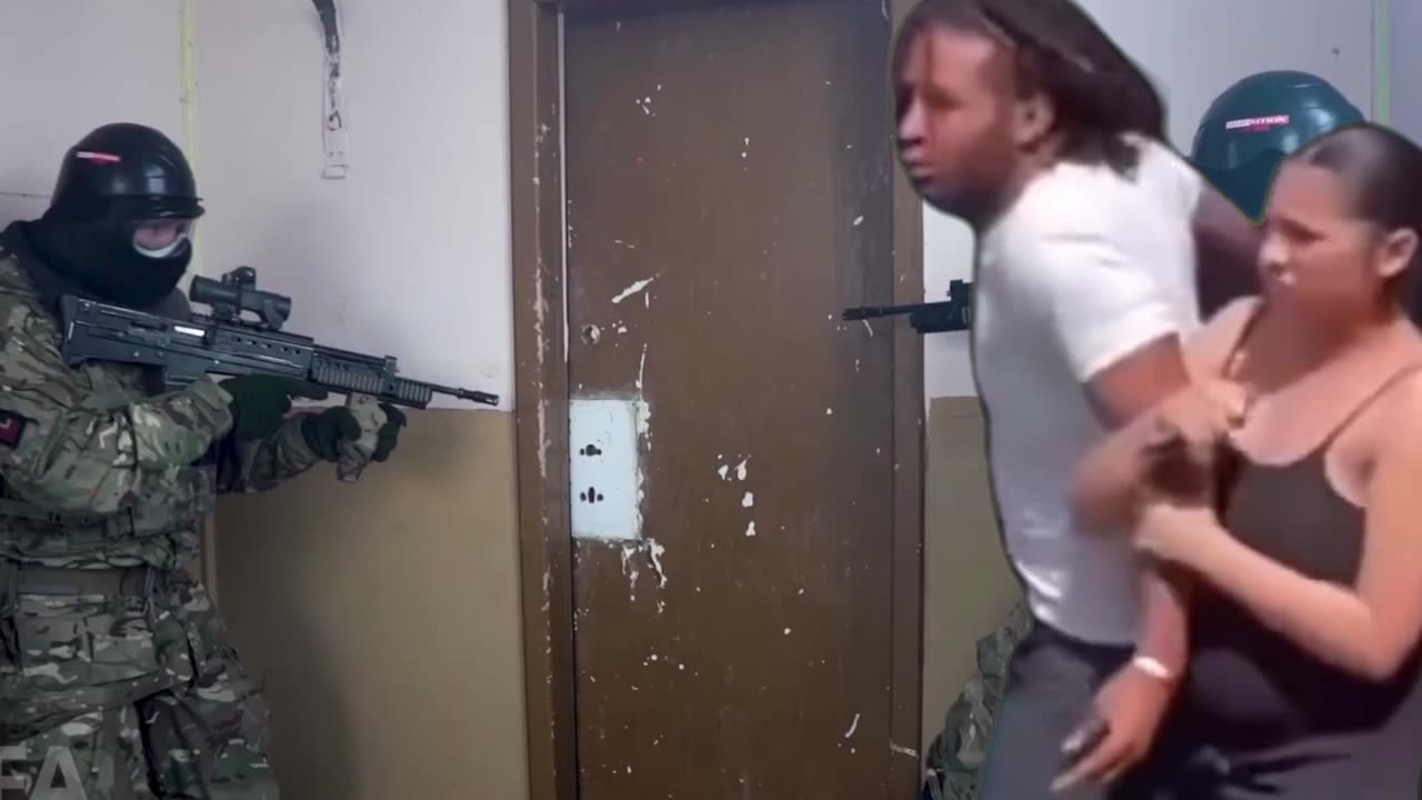 Soldiers Breaching Doors