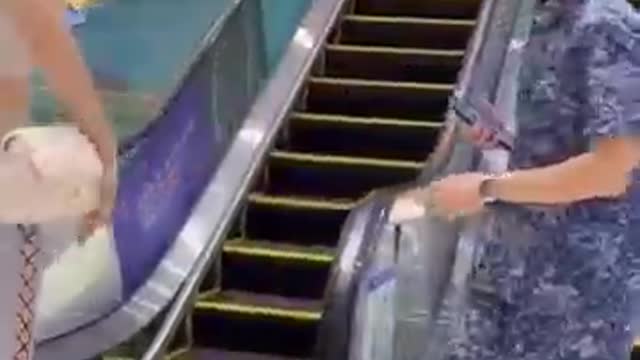 il sauve la vie de cette femme