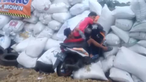 Funny accident 😂