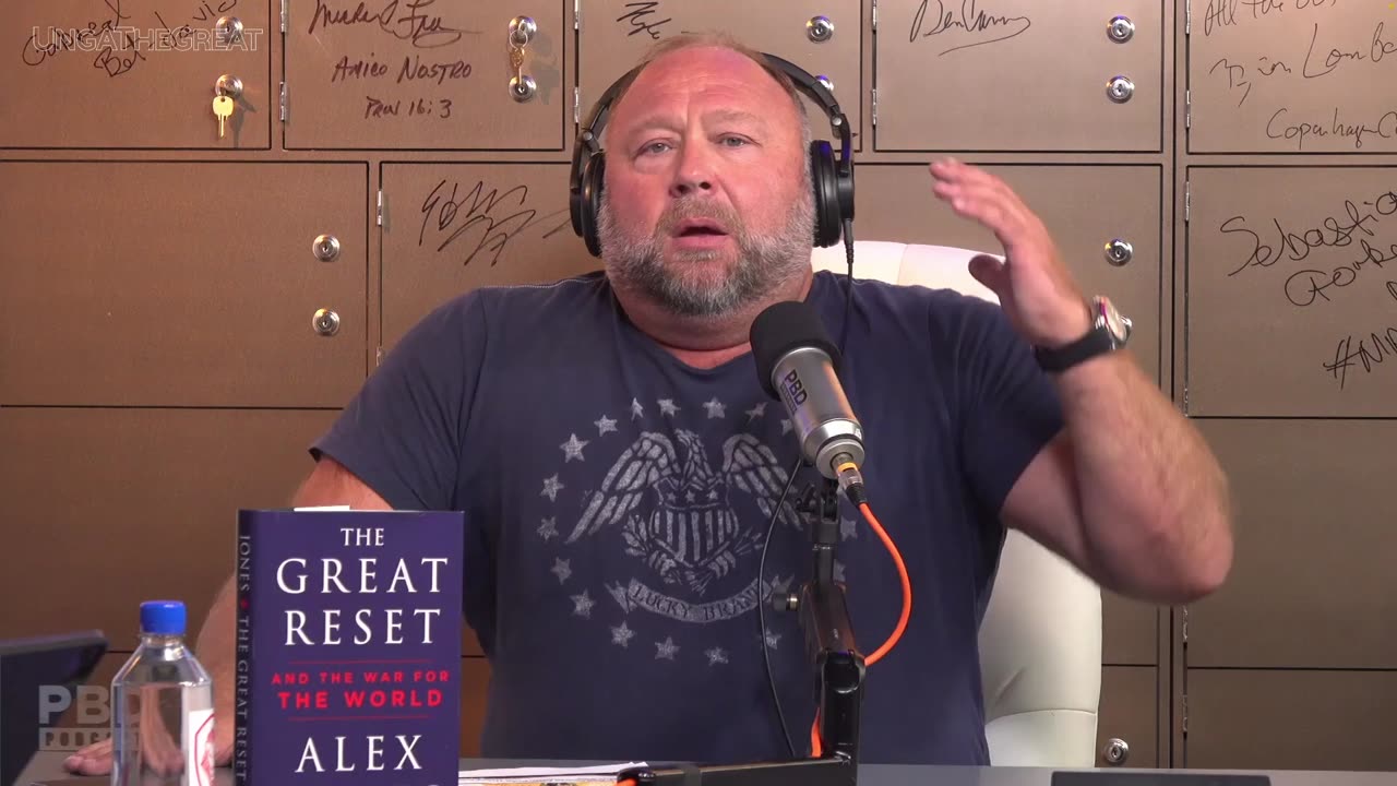 Alex Jones: 'You Either Get Skeptical and Learn How Stuff Works, or You're Dead'