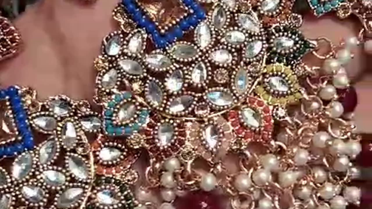 Rs 2050/ earings with teeka👆