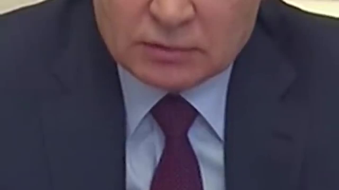 Putin angrily scolds Russian official