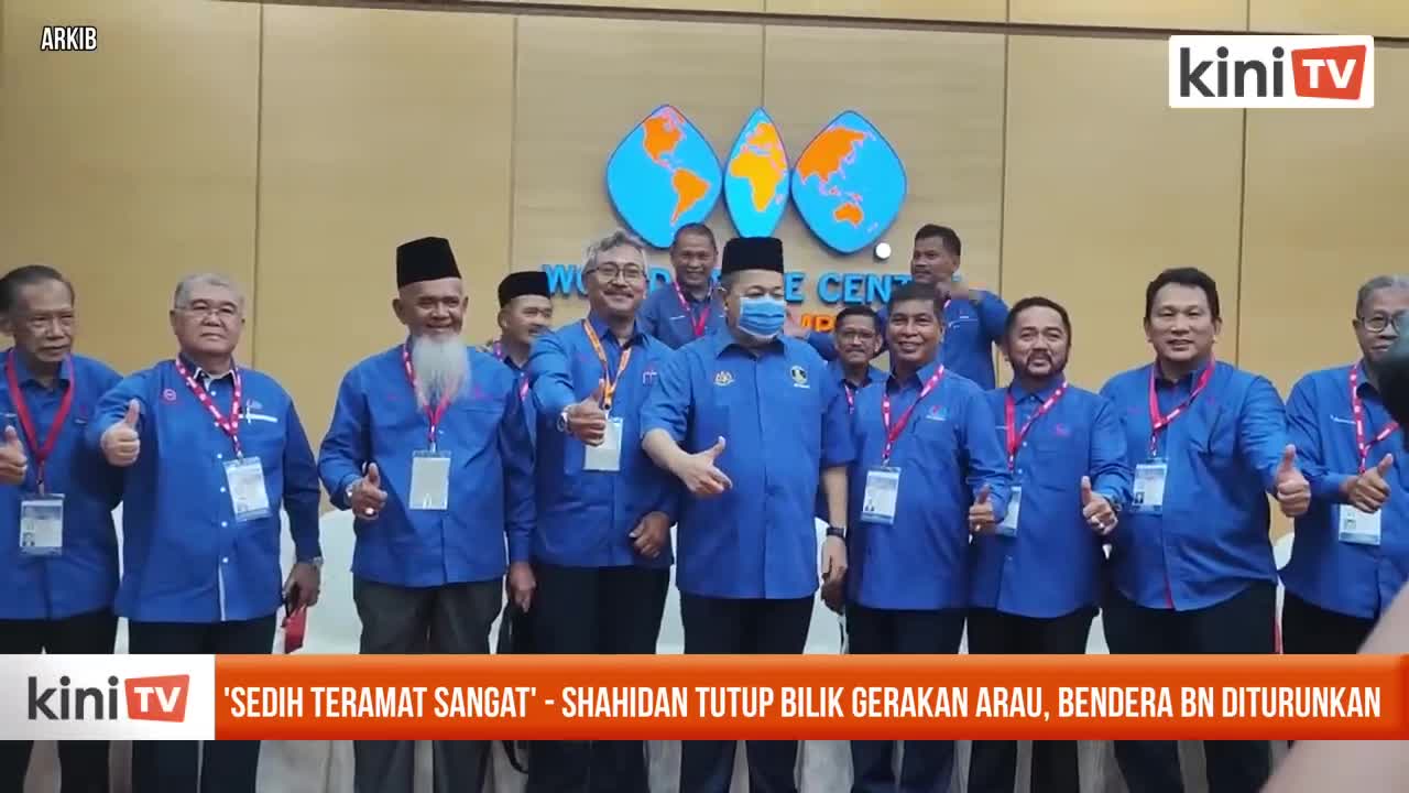 'Sedih teramat sangat' - Shahidan tutup bilik gerakan Arau, bendera BN diturun