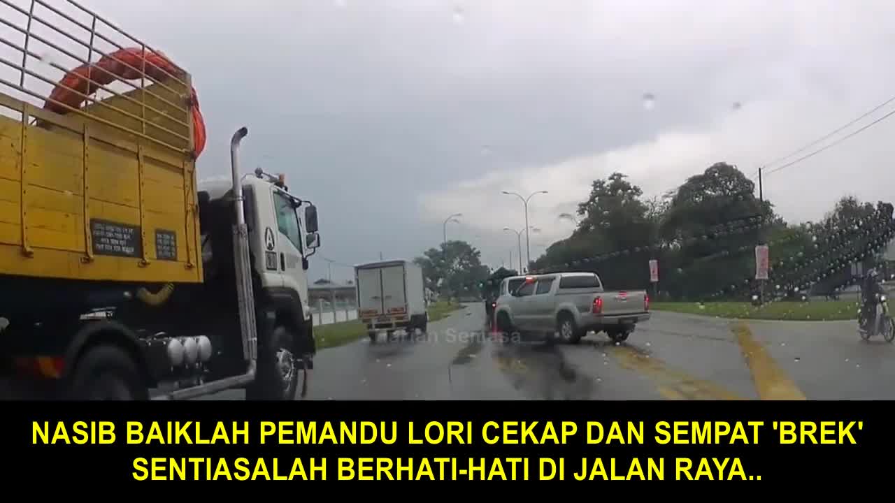 VIDEO Nasib baiklah pemandu lori tu cekap , tengok apa jadi