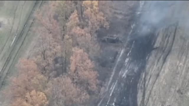 Russians Flee As Ukrainian Paratroopers Pummel Their Positions