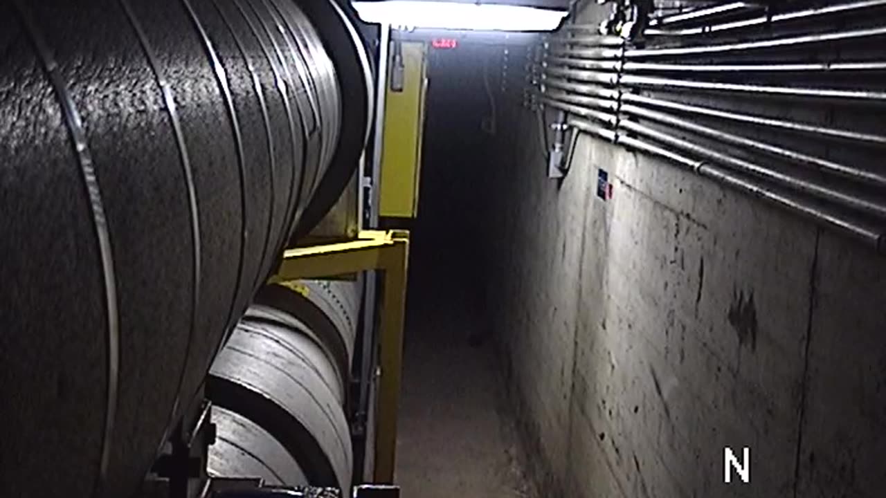 8501TUNN00VioletTunnel0175_2021-01-05_20h00min01s037ms.mp4