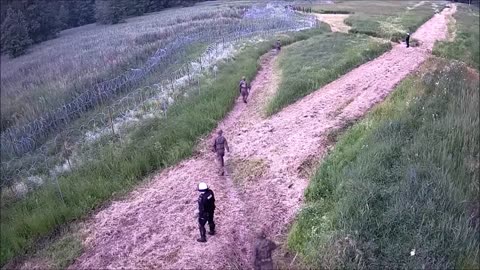 Nielegalni odepchnięci przez Polskie siły bezpieczeństwa na Białoruskiej granicy