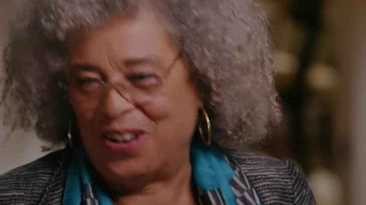 MUST SEE: Anti-White Marxist Professor Angela Davis Is Dumbfounded When She Receives The Shocking Truth About Her American Ancestors