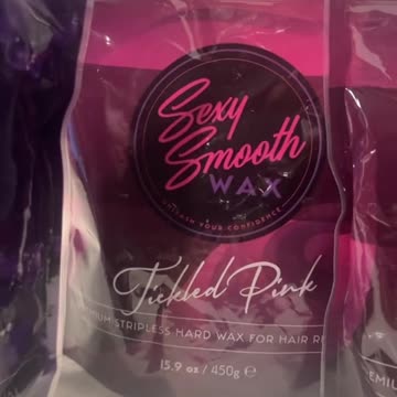 Reviewing Tickled Pink and Purple Seduction Synthetic Hard Wax | @gaydaralertt