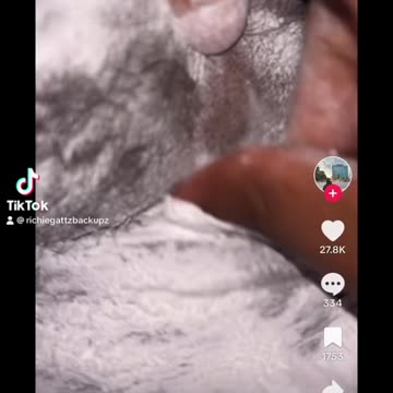 I know I ain’t the only one tripping 😭