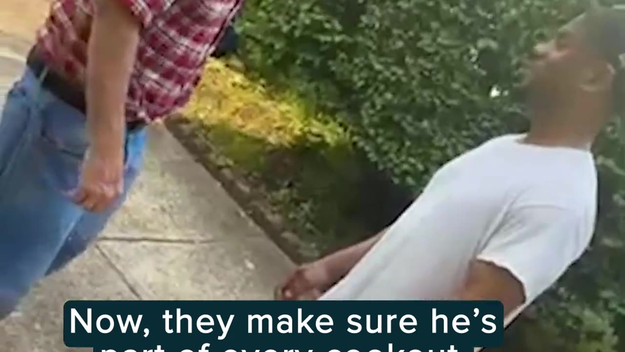 USA Family adopts elderly neighbor as honorary grandpa | Humankind ❤️