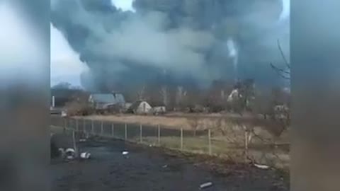 Russia Bombs Ukraine's Ammunitions Depot | #Shorts