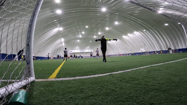 2022-12-08 - Kitties vs iKFC - Part 1