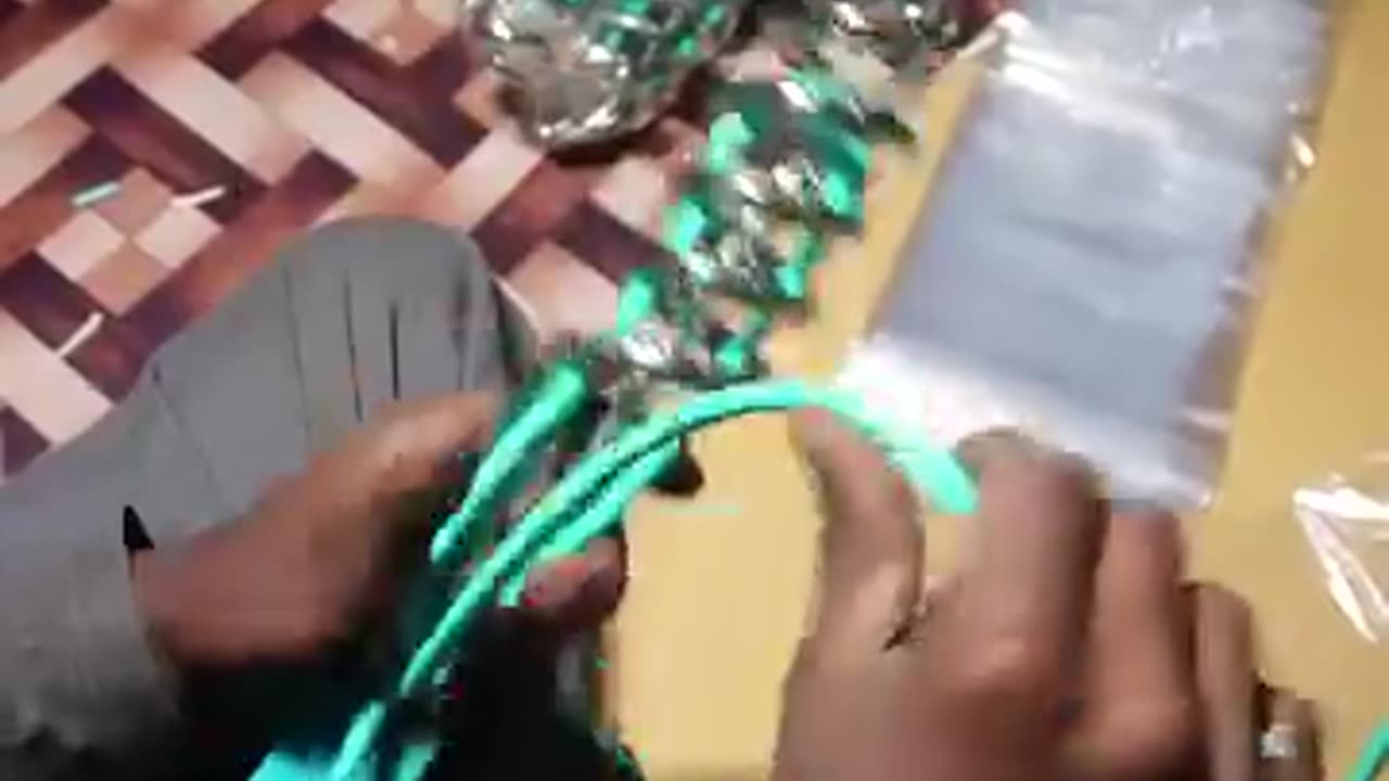 Workers with skillfull hands.. must watch