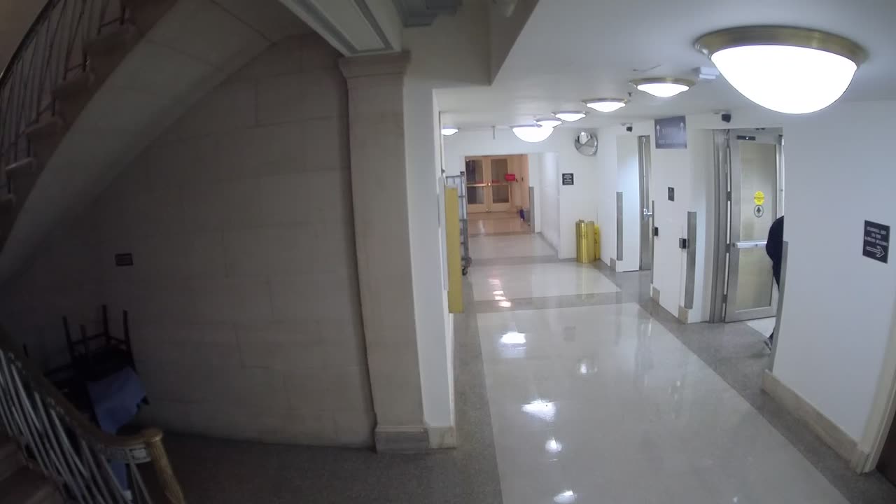 3234LHOBBAStair4_2021-01-06_07h00min01s047ms.mp4