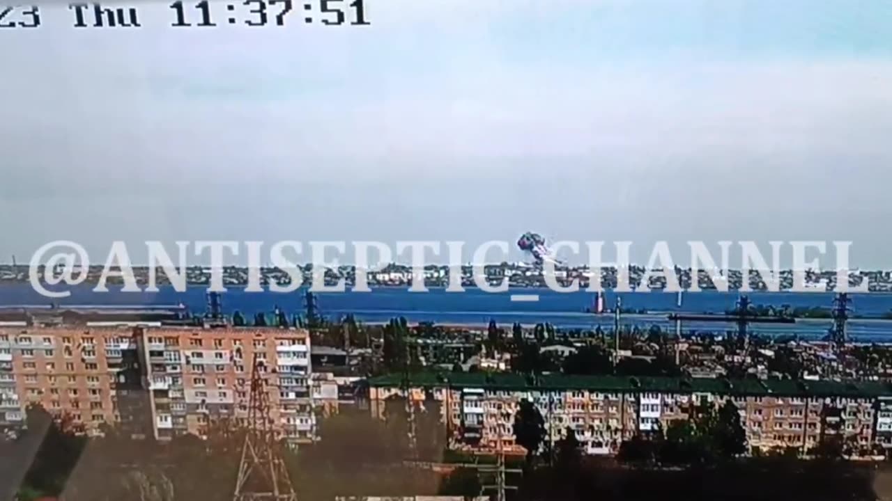 Destruction of Ukrainian ammunition depots in Berislav
