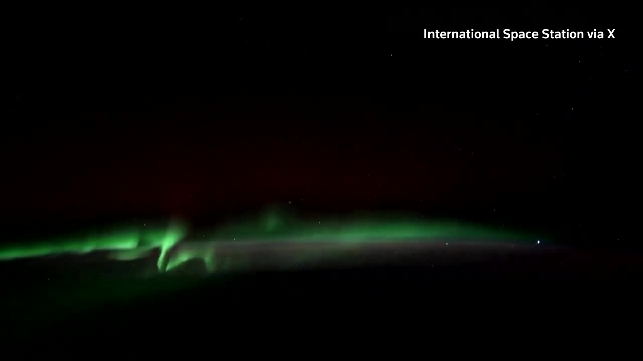 Space stations captures northern lights 250 miles above Earth