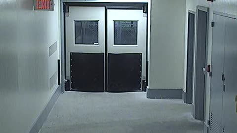 6105RHOBSBNWCorridornearStair6_2021-01-05_00h20min01s733ms.mp4