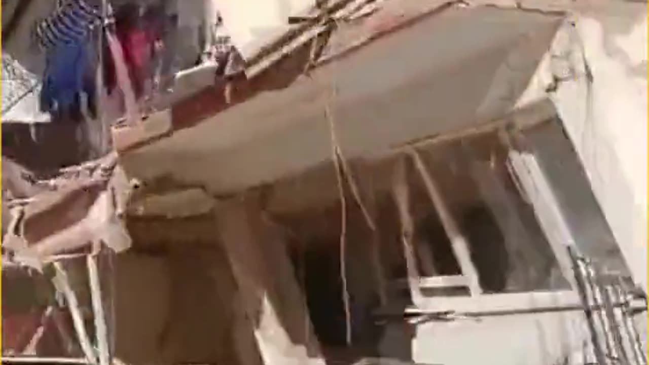 Unverified first footages of #Tajikistan, where an #earthquake 7.2 hits, looking big damage.