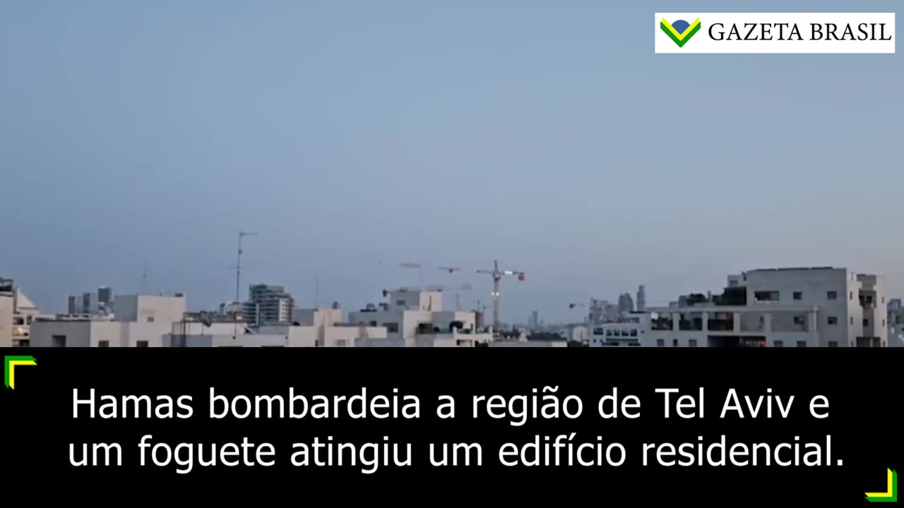 Hamas bombardeia a região de Tel Aviv e um foguete atingiu um edifício residencial.