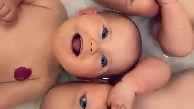 beautiful Twins taking a shower 😍😍