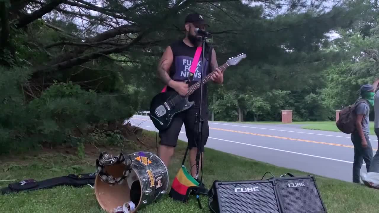 Free prochoice concert outside the Gorsuch residence