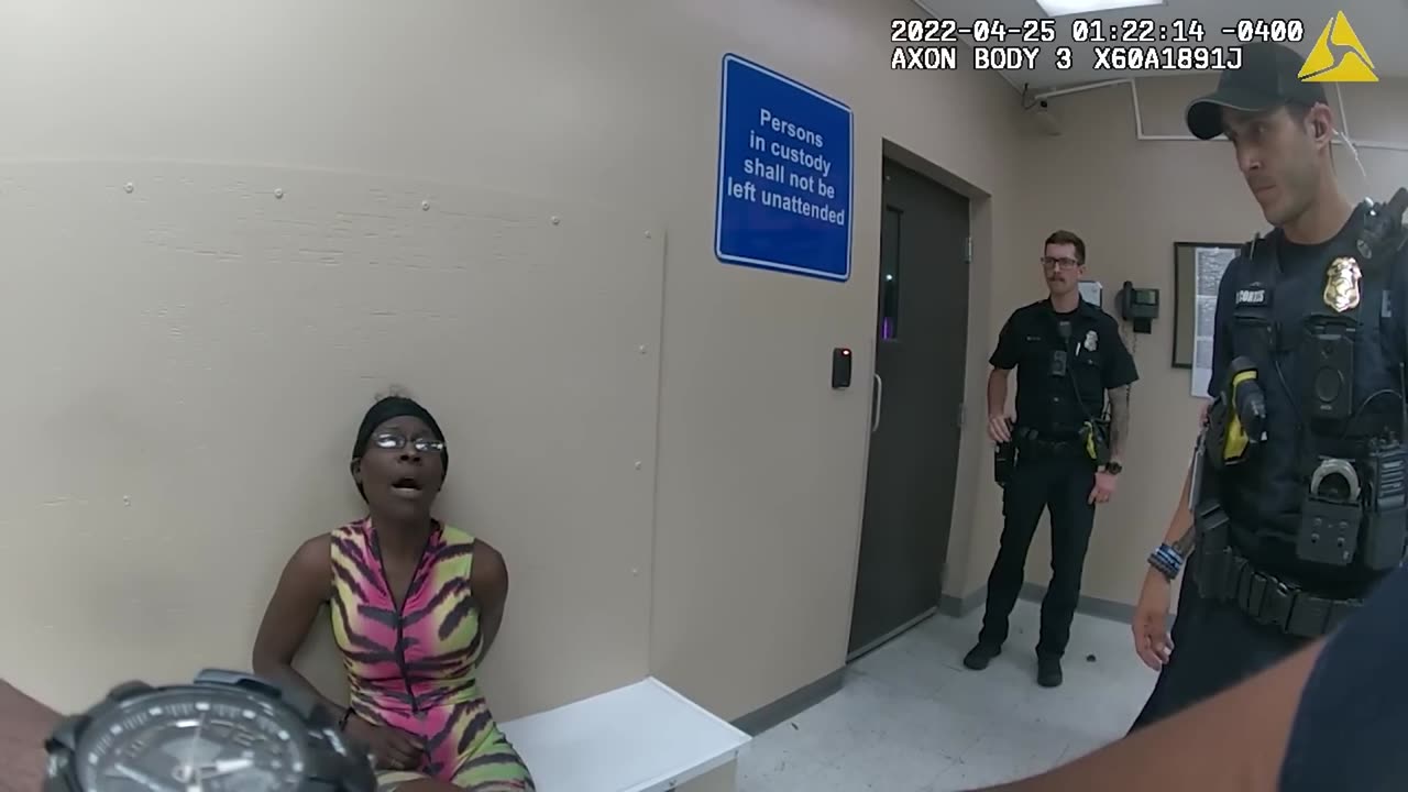 Cop’s Unlimited Patience Runs Out After She Does This