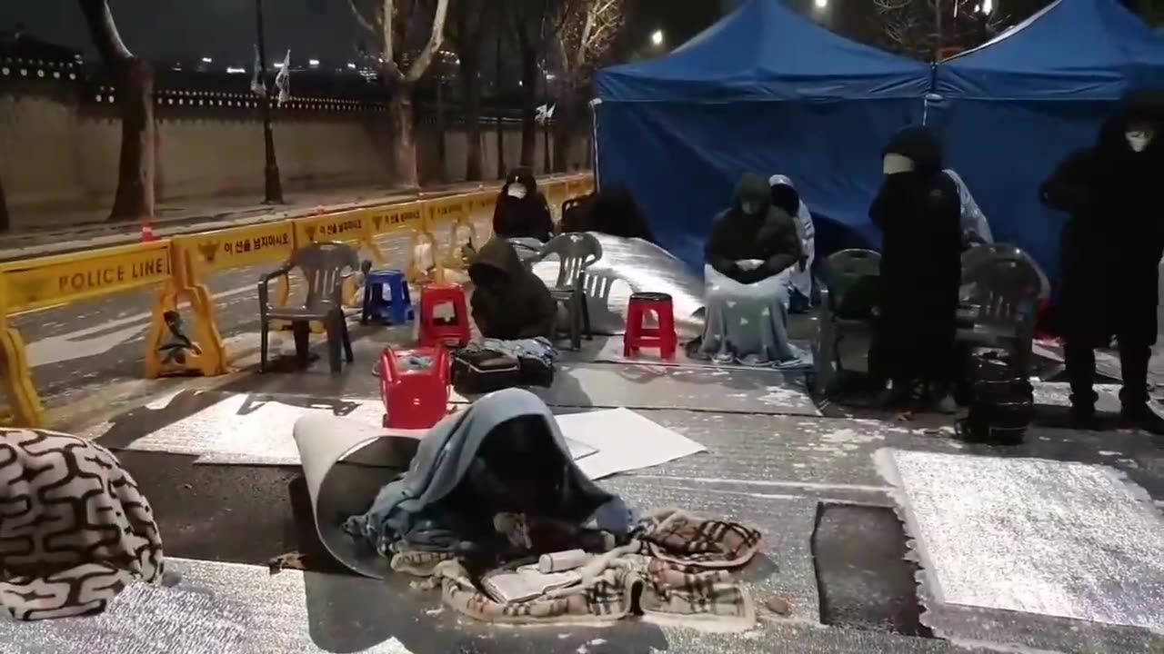 20200220_V3_S01(bzMnfF9bLBA)눈물과 울분이 앞서 더이상 이 광경을 볼수가 없네요