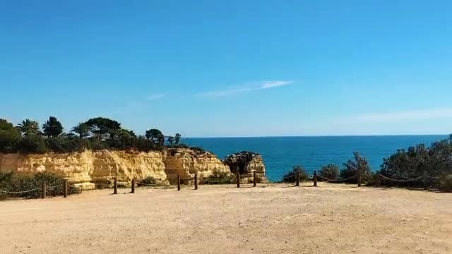 Benagil Caves in Portugal - BEAUTIFUL BEACHES!