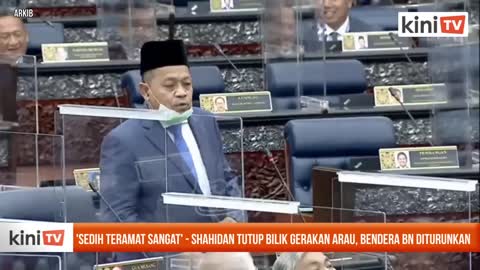 'Sedih teramat sangat' - Shahidan tutup bilik gerakan Arau, bendera BN diturun